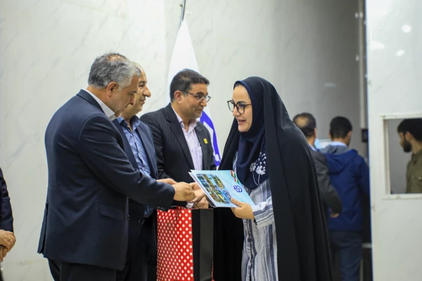  برگزاری مراسم گرامیداشت دهه سرآمدی آموزش در دانشگاه فرهنگیان استان مرکزی
 2