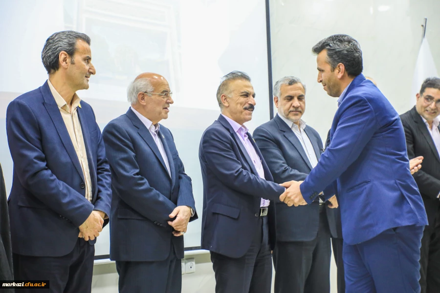  برگزاری مراسم گرامیداشت دهه سرآمدی آموزش در دانشگاه فرهنگیان استان مرکزی
 3