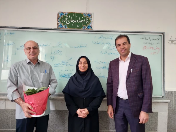 گرامیداشت مقام شامخ معلم و استاد در پردیس حضرت زینب کبری(س) 2