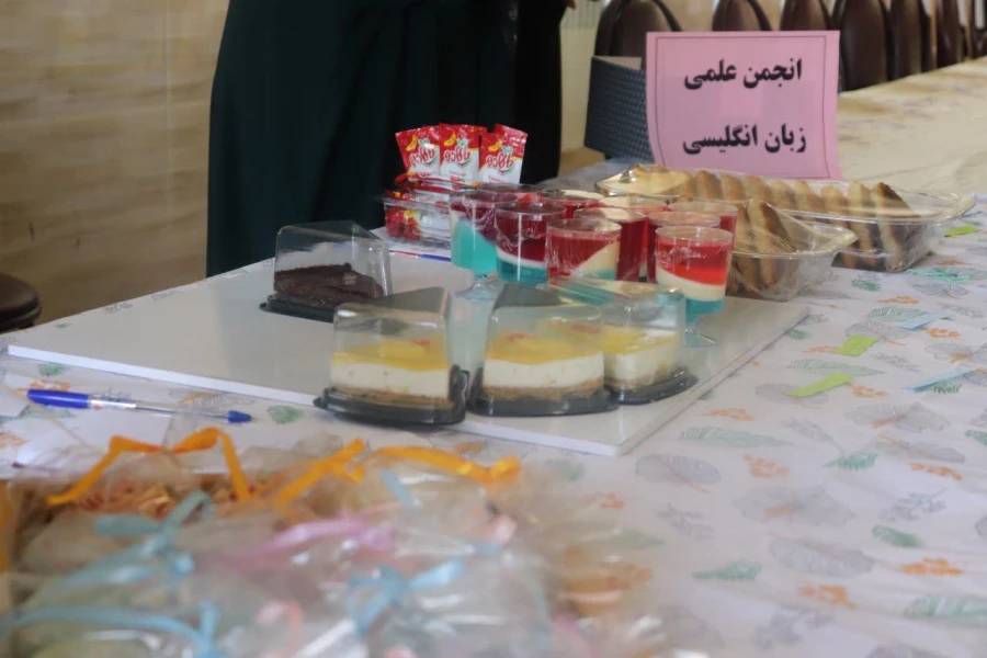 برگزاری جشنواره غذا و بازارچه دانشجویی "در مسیر مقاومت" پردیس حضرت زینب کبری (س) استان مرکزی 2