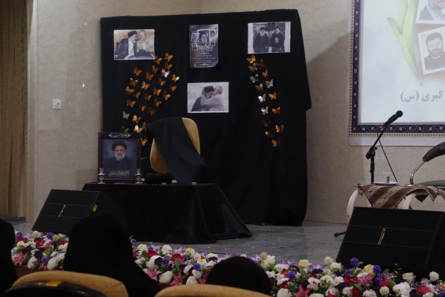 گرامیداشت اولین سالگرد شهادت شهدای خدمت در پردیس حضرت زینب کبری (س) 2