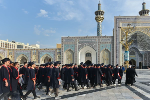 برگزاری جشن فارغ التحصیلی دانشجویان دانشگاه فرهنگیان استان مرکزی در حرم مطهر امام رضا (ع)
 2