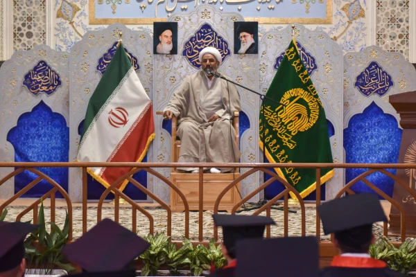 برگزاری جشن فارغ التحصیلی دانشجویان دانشگاه فرهنگیان استان مرکزی در حرم مطهر امام رضا (ع)
 2