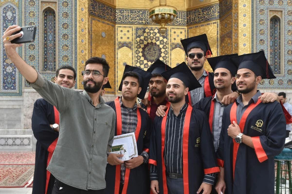 برگزاری جشن فارغ التحصیلی دانشجویان دانشگاه فرهنگیان استان مرکزی در حرم مطهر امام رضا (ع)
 2