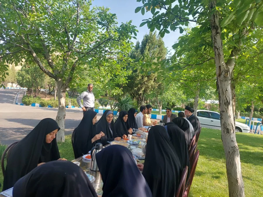 برگزاری مراسم عید ولایت در پردیس حضرت زینب کبری(س)  2