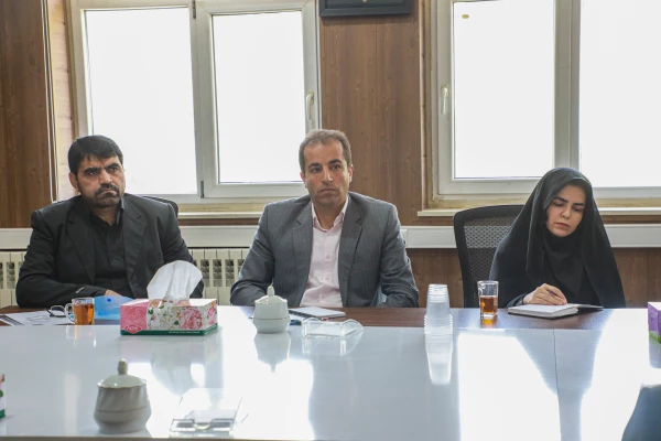 برگزاری جلسه کمیته راهبری کارورزی دانشگاه فرهنگیان استان مرکزی با حضور مدیرکل آموزش و پرورش استان 6