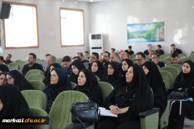 برگزاری جلسه توجیهی ارزیابان مصاحبه متقاضیان ورود به دانشگاه فرهنگیان استان مرکزی
