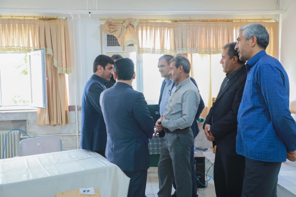 بازدید مدیرکل آموزش و پرورش استان مرکزی از روند ارزیابی تخصصی داوطلبان ورود به دانشگاه فرهنگیان 5