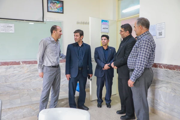 بازدید مدیرکل آموزش و پرورش استان مرکزی از روند ارزیابی تخصصی داوطلبان ورود به دانشگاه فرهنگیان 6
