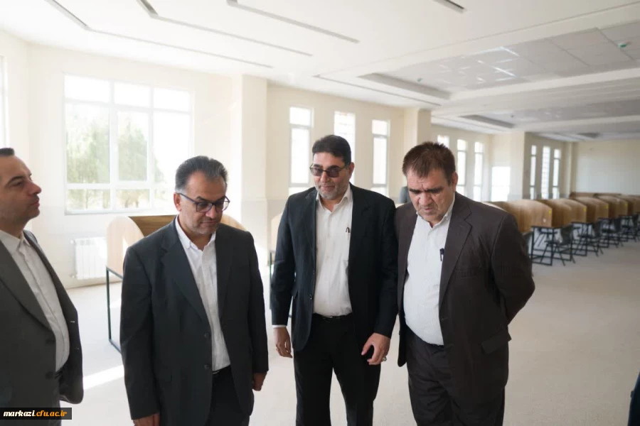 بازدید معاون برنامه ریزی و توسعه دانشگاه فرهنگیان و مسولین سازمان برنامه و بودجه کشور از پردیسهای استان مرکزی 6