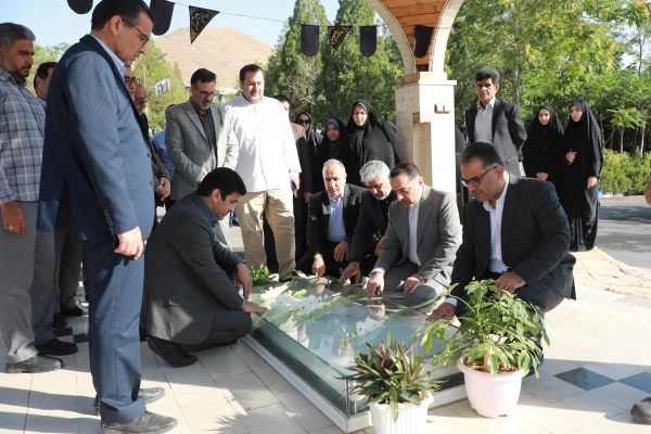 بازدید معاون برنامه ریزی و توسعه دانشگاه فرهنگیان و مسئولین سازمان برنامه و بودجه کشور از پروژه های عمرانی و فضاهای آموزشی دانشگاه فرهنگیان استان مرکزی  2