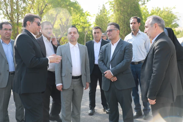 بازدید معاون برنامه ریزی و توسعه دانشگاه فرهنگیان و مسئولین سازمان برنامه و بودجه کشور از پروژه های عمرانی و فضاهای آموزشی دانشگاه فرهنگیان استان مرکزی  2