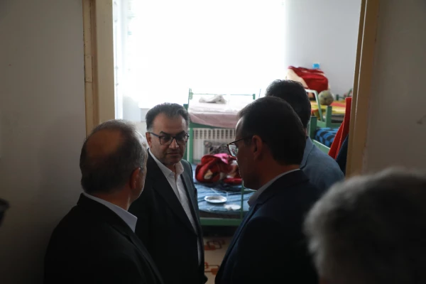 بازدید معاون برنامه ریزی و توسعه دانشگاه فرهنگیان و مسئولین سازمان برنامه و بودجه کشور از پروژه های عمرانی و فضاهای آموزشی دانشگاه فرهنگیان استان مرکزی  3