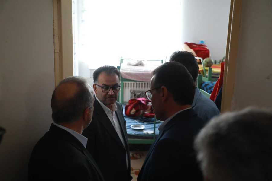 بازدید معاون برنامه ریزی و توسعه دانشگاه فرهنگیان و مسئولین سازمان برنامه و بودجه کشور از پروژه های عمرانی و فضاهای آموزشی دانشگاه فرهنگیان استان مرکزی  3