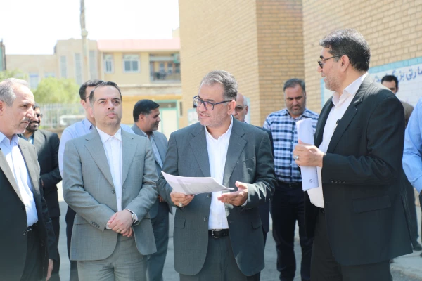 بازدید معاون برنامه ریزی و توسعه دانشگاه فرهنگیان و مسئولین سازمان برنامه و بودجه کشور از پروژه های عمرانی و فضاهای آموزشی دانشگاه فرهنگیان استان مرکزی  5