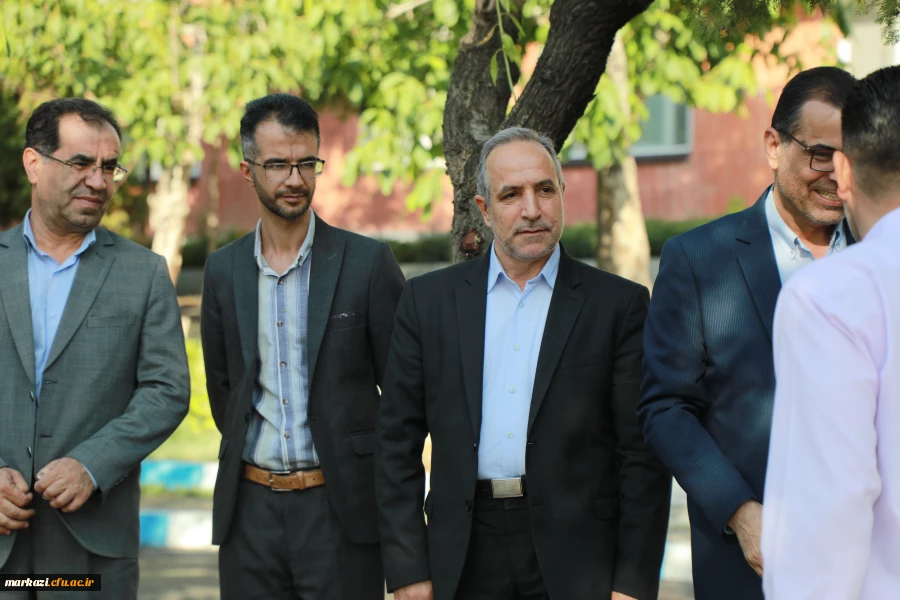 بازدید معاون برنامه ریزی و توسعه دانشگاه فرهنگیان و مسئولین سازمان برنامه و بودجه کشور از پروژه های عمرانی و فضاهای آموزشی دانشگاه فرهنگیان استان مرکزی  10