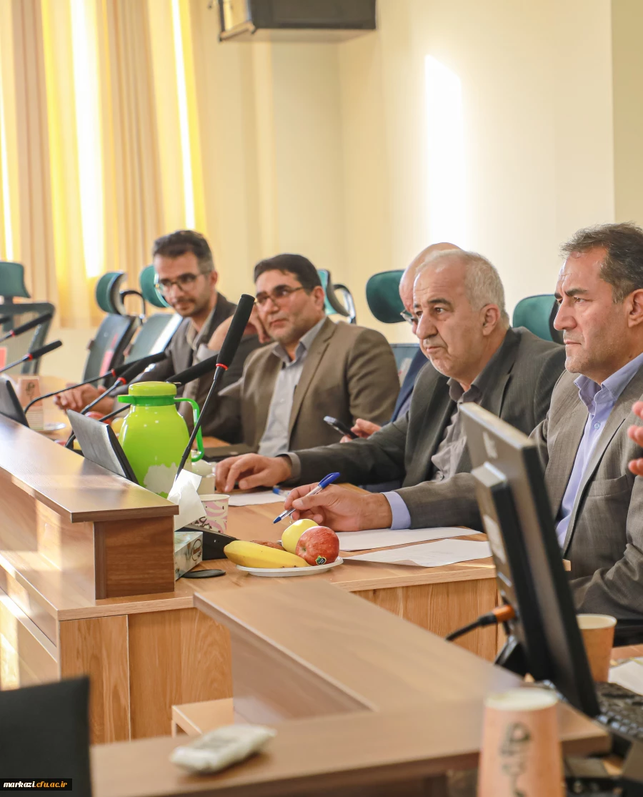 بیست و سومین نشست بنیاد خیرین استان مرکزی؛ گامی مؤثر در حمایت از دانشگاه فرهنگیان
 2