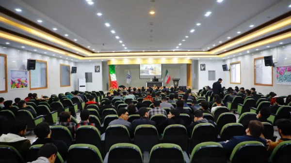 کارگاه تخصصی نقد انجمن حجتیه برای دانشجو معلمان 
 10