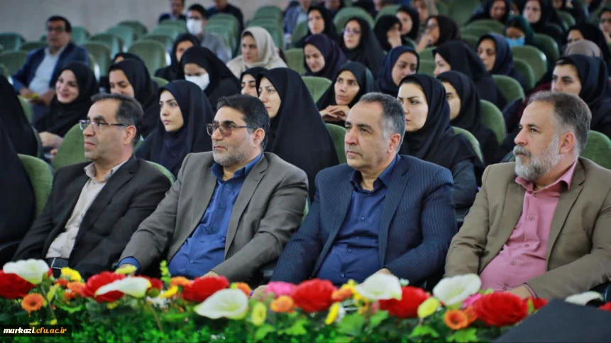 برگزاری کارگاه توجیهی مدیران و معلمان راهنمای مدارس مجری کارورزی
 