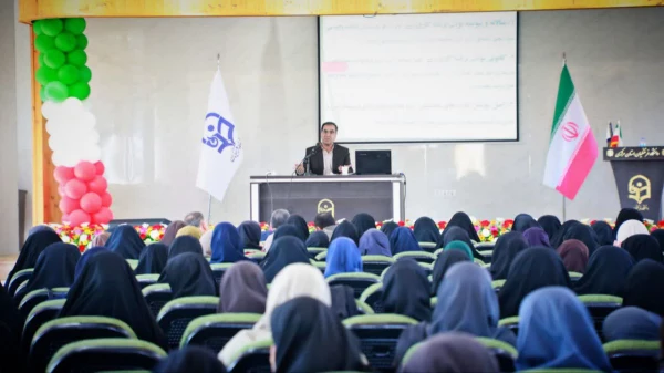 برگزاری کارگاه توجیهی مدیران و معلمان راهنمای مدارس مجری کارورزی
  7