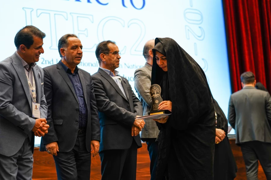 گزارش برگزاری هفتمین همایش ملی و دومین همایش بین المللی تربیت معلم

با محوریت «بازاندیشی تربیت معلم در عصر هوش مصنوعی»
 19