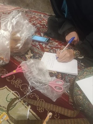 دانشجومعلمان انقلابی، پرشور و با صلابت در میدان به جهاد تبیین می پردازند. 9