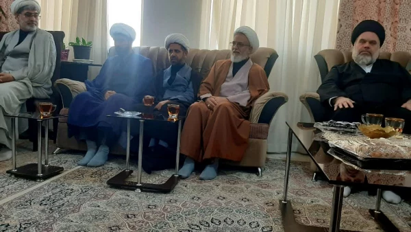  حضور مسئولین دانشگاه فرهنگیان در منزل حجت الاسلام والمسلمین سیدی 2