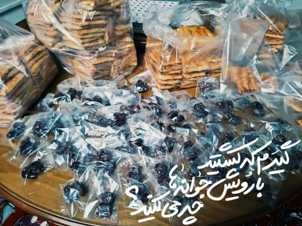 دانشجومعلمان انقلابی، پرشور و با صلابت در میدان به جهاد تبیین می پردازند. 24