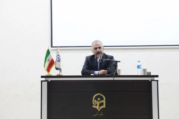 گرامیداشت مقام استاد ، دهه سرآمد آموزشی و تجلیل از پیشکسوتان در دانشگاه فرهنگیان استان مرکزی 7