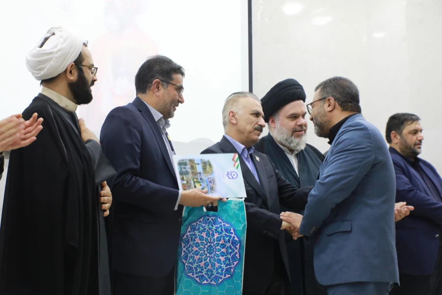گرامیداشت مقام استاد ، دهه سرآمد آموزشی و تجلیل از پیشکسوتان در دانشگاه فرهنگیان استان مرکزی 14